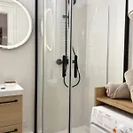 Le Nid De Notre-dame - Parking Apartman