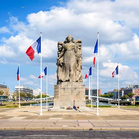Le Nid De Notre-dame - Parking
